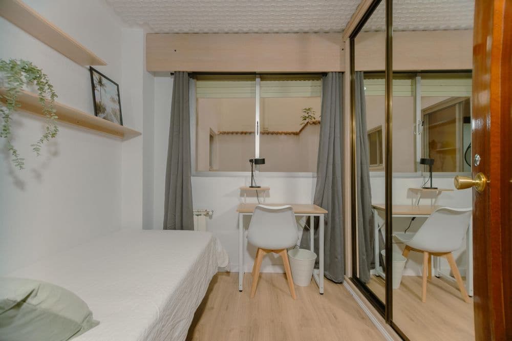 Room in Valencia