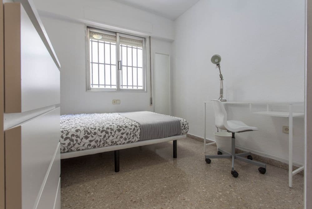 Private room in Valencia photo 2
