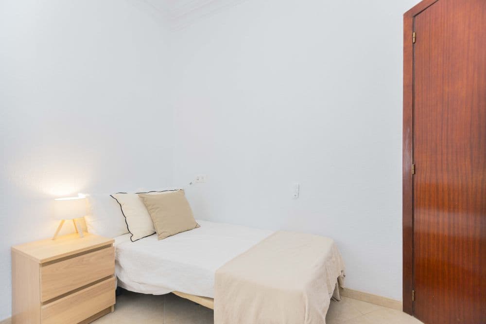 Private room in Valencia photo 4