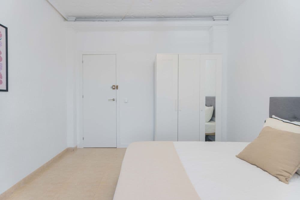 Private room in Valencia photo 5