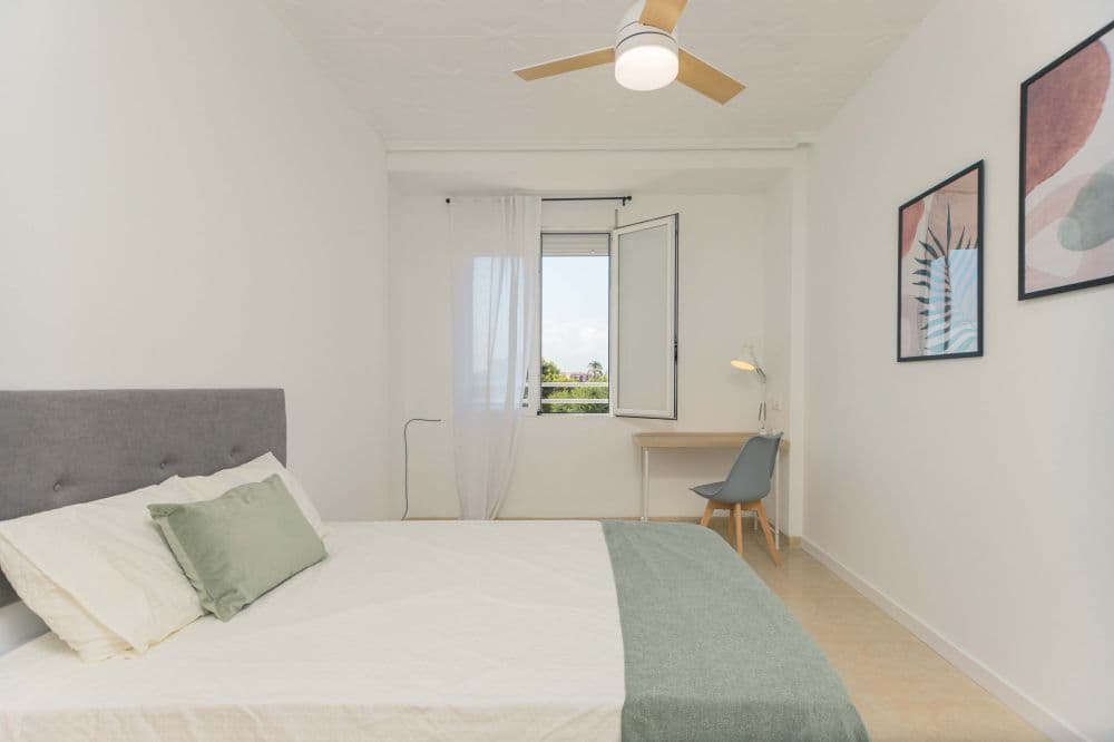 Private room in Valencia photo 3