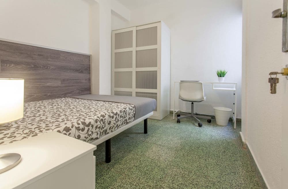 Private room in Valencia photo 2