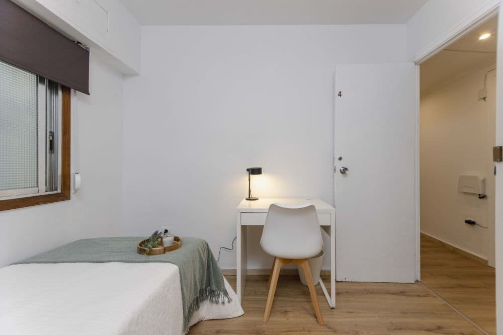 Private room in Valencia photo 3