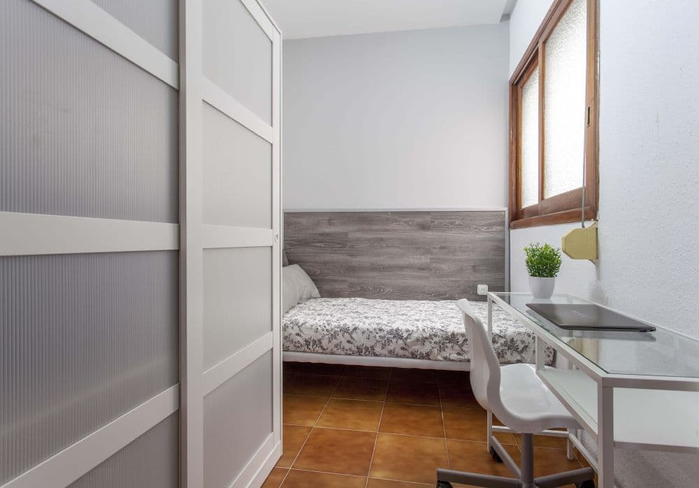 Room in Valencia