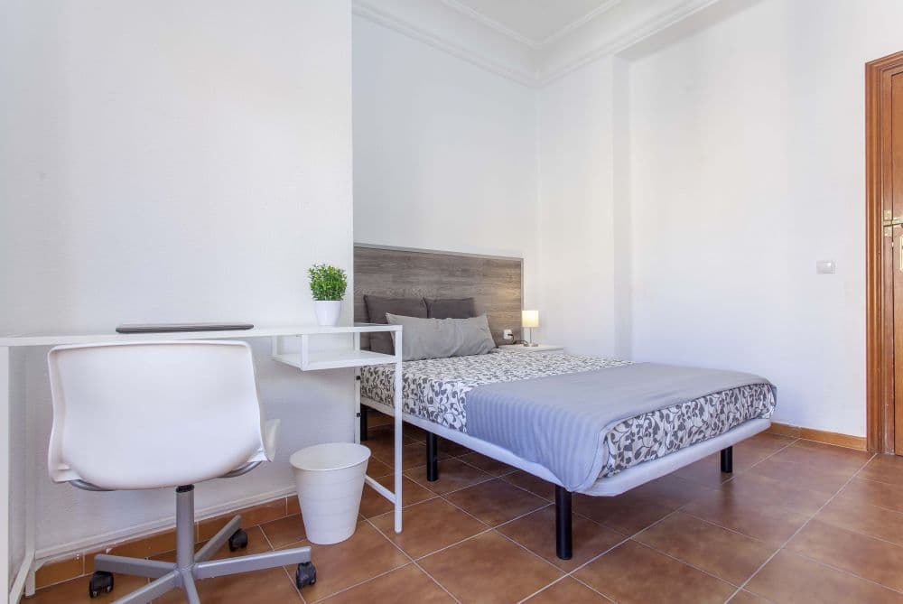 Private room in Valencia photo 2