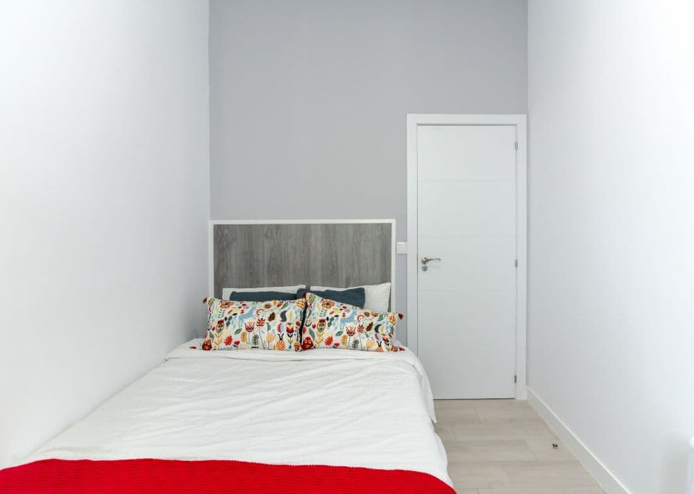 Private room in Madrid photo 4