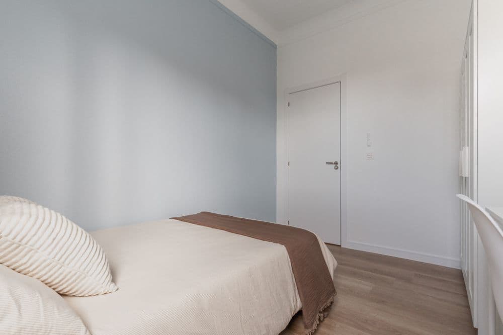 Private room in Madrid photo 3
