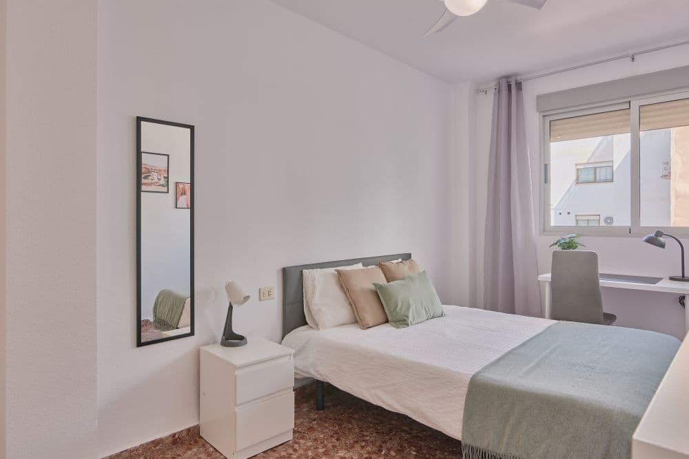Private room in Valencia photo 2