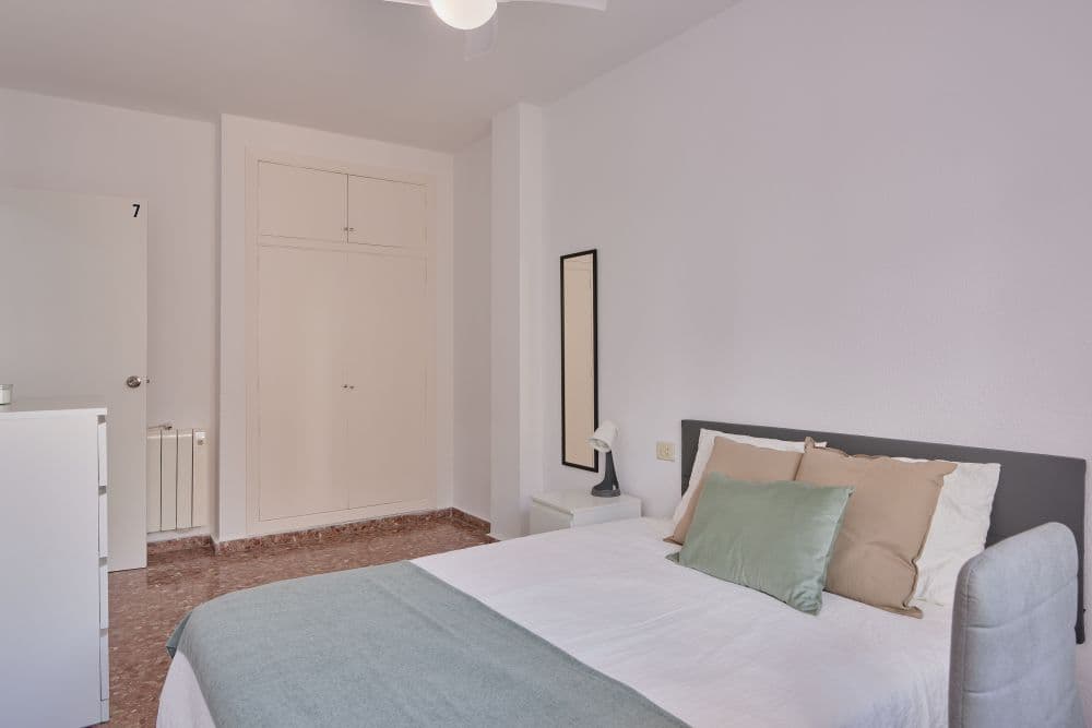 Private room in Valencia photo 3