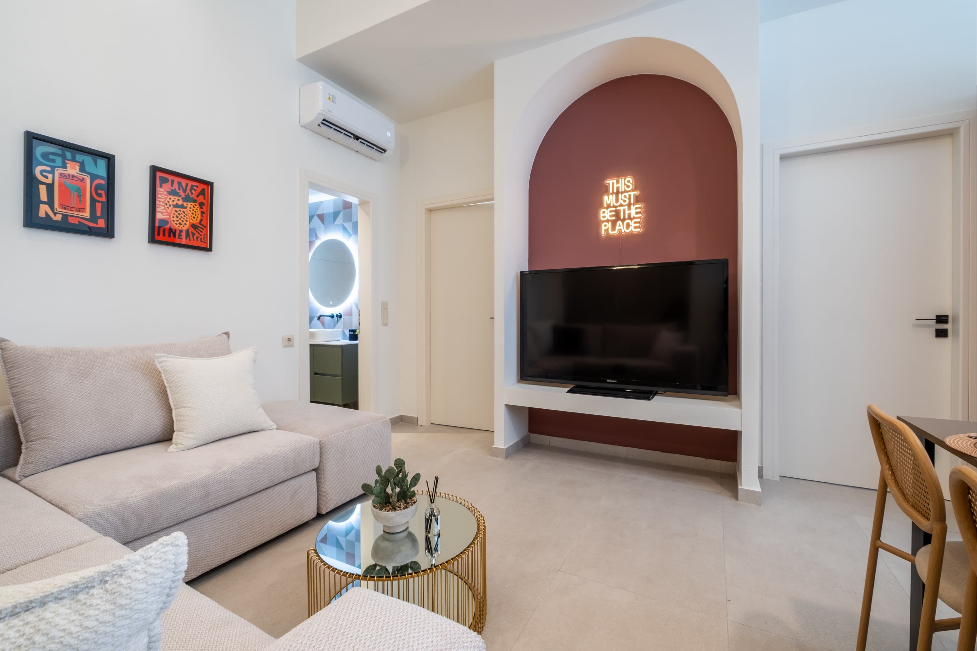 Apartment in Piraeus photo 4