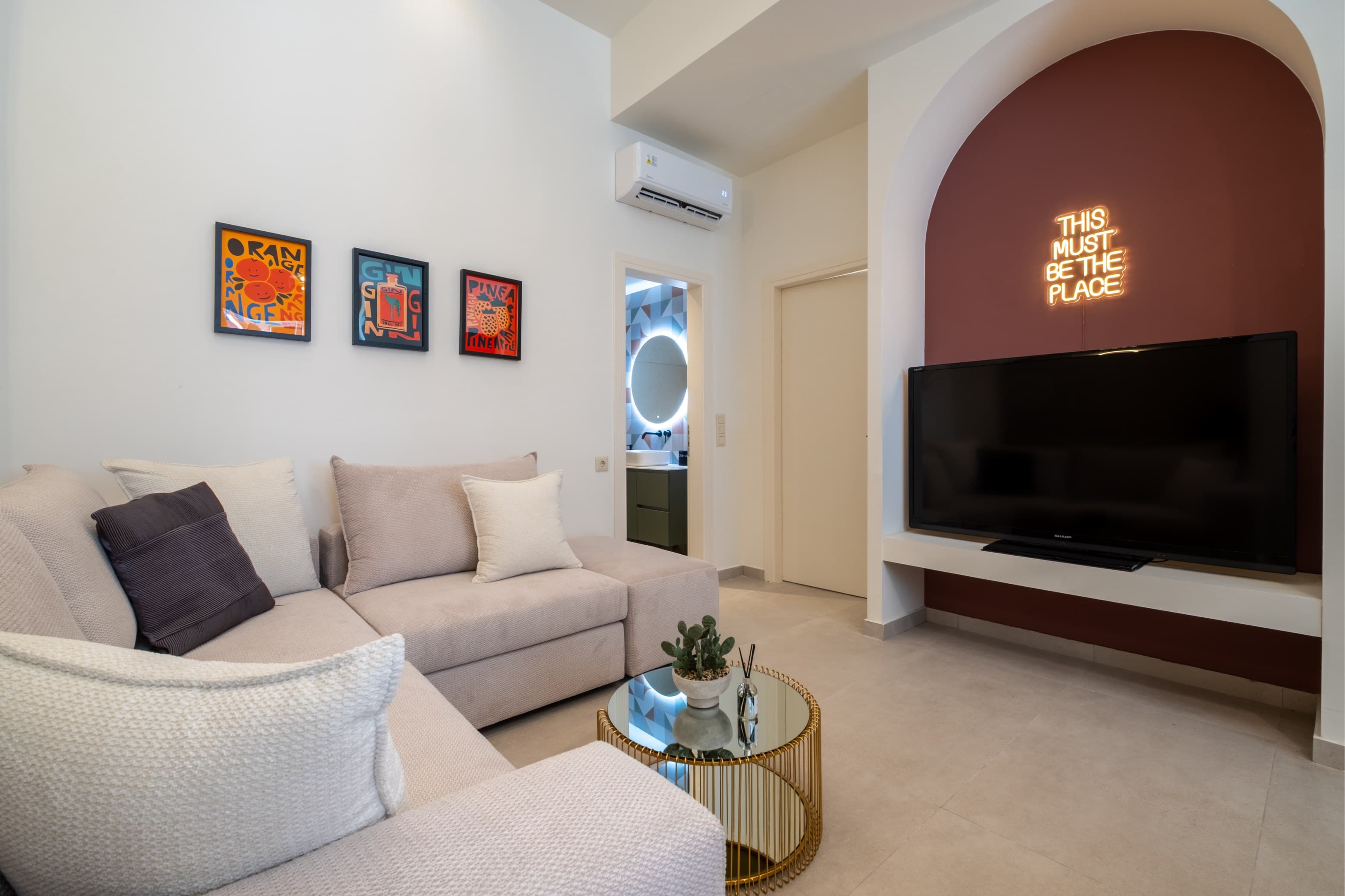 Apartment in Piraeus photo 5