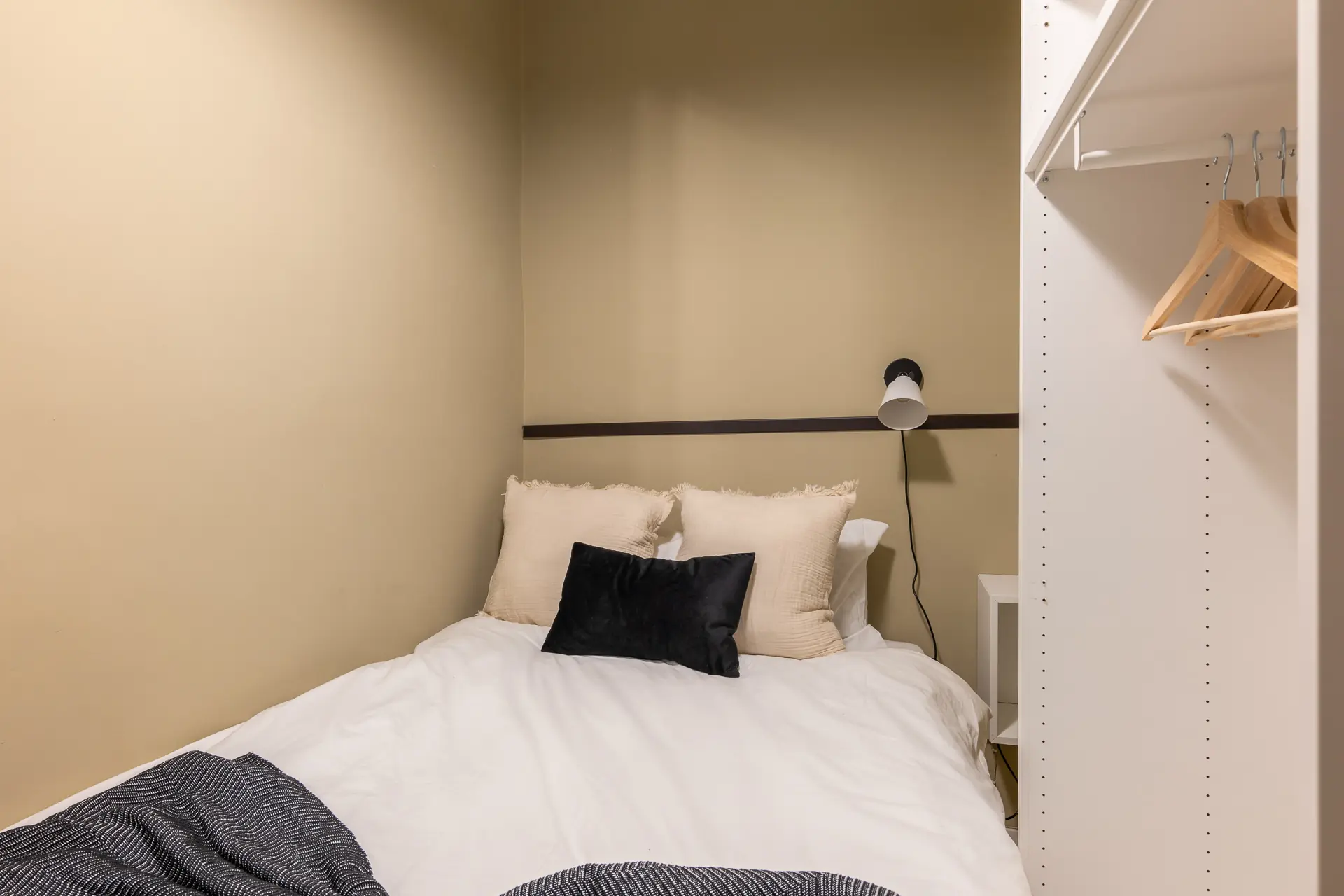 Private room in Barcelona photo 2