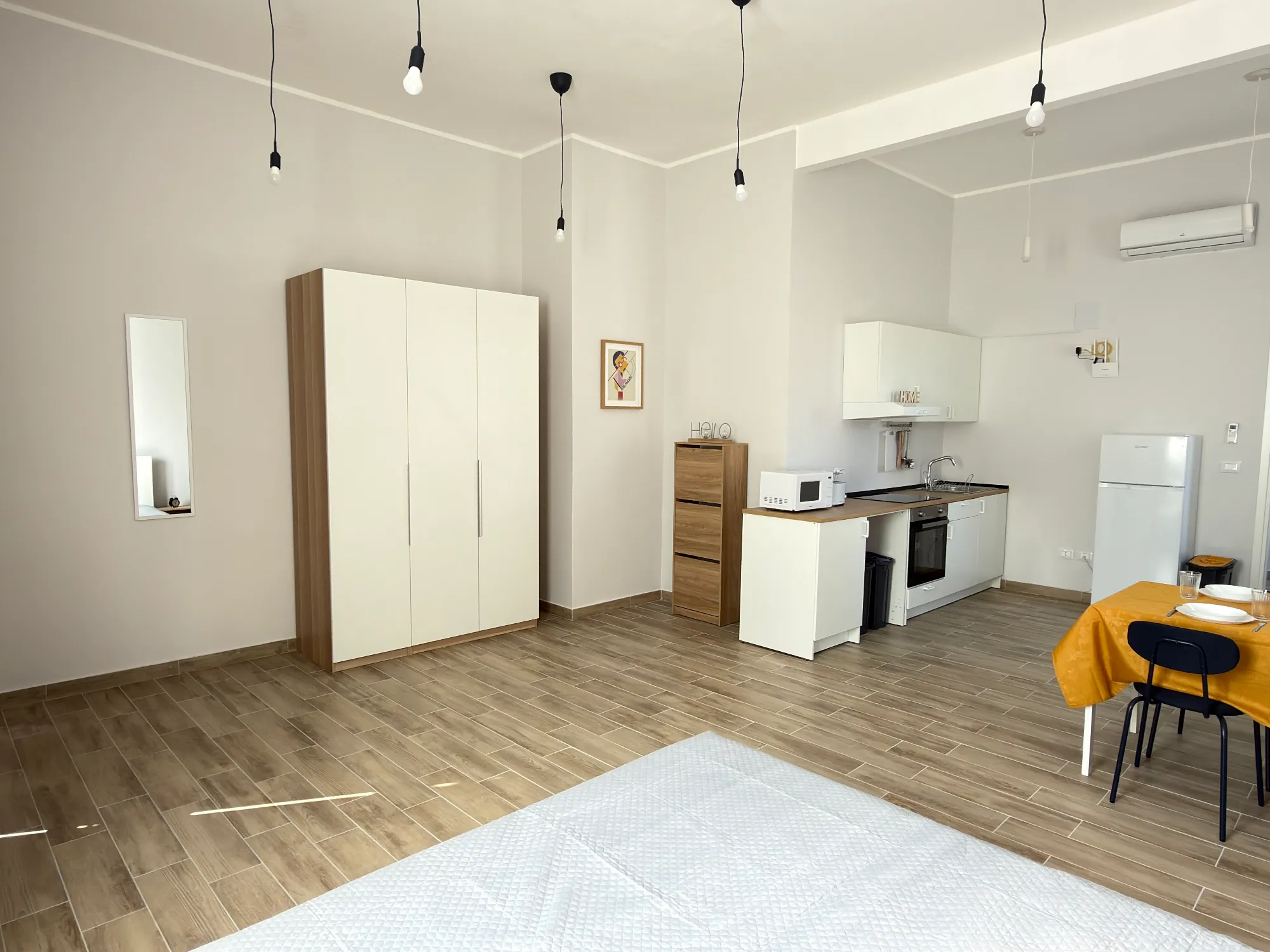 Room 15 2