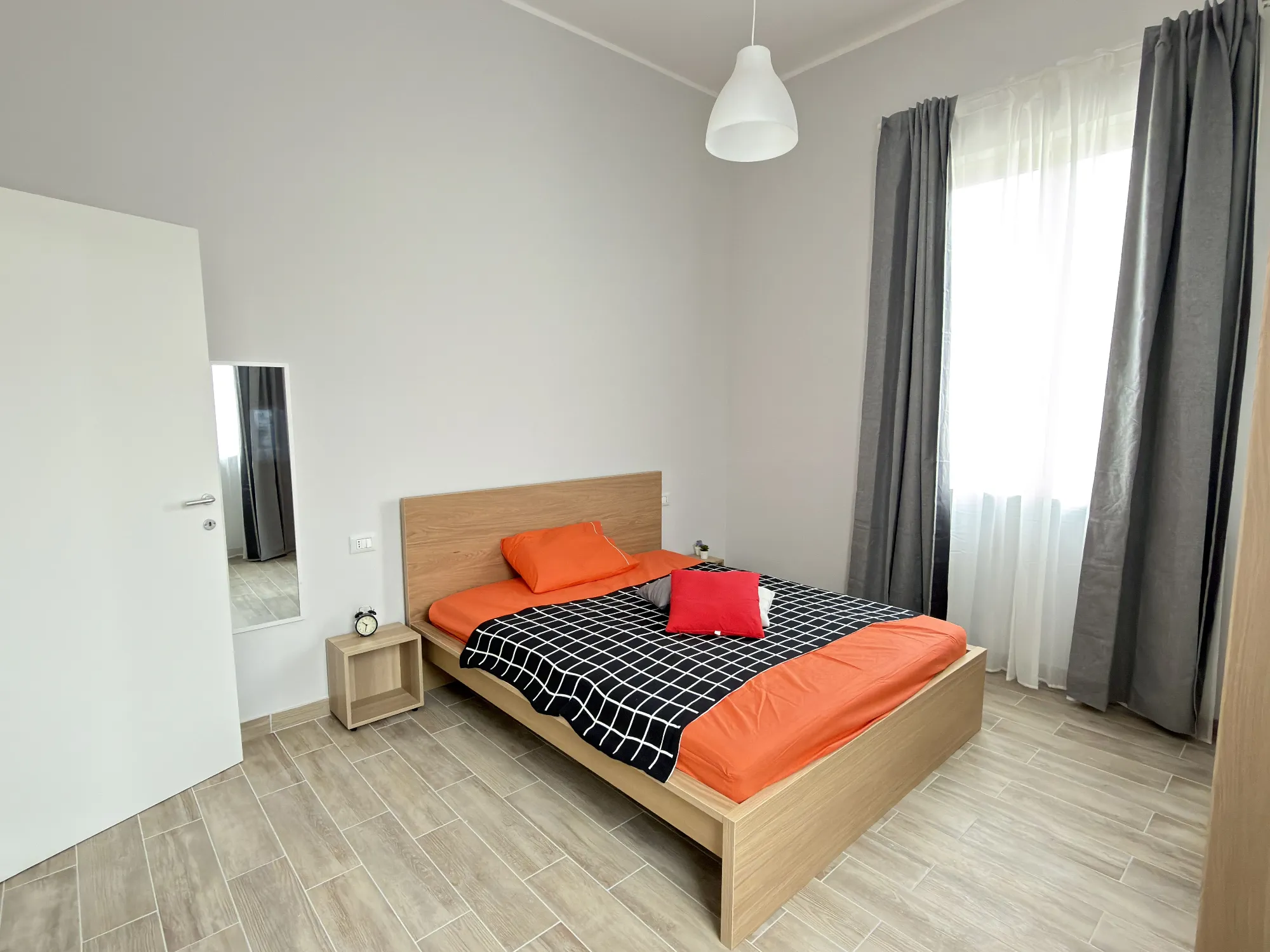Room 16 1