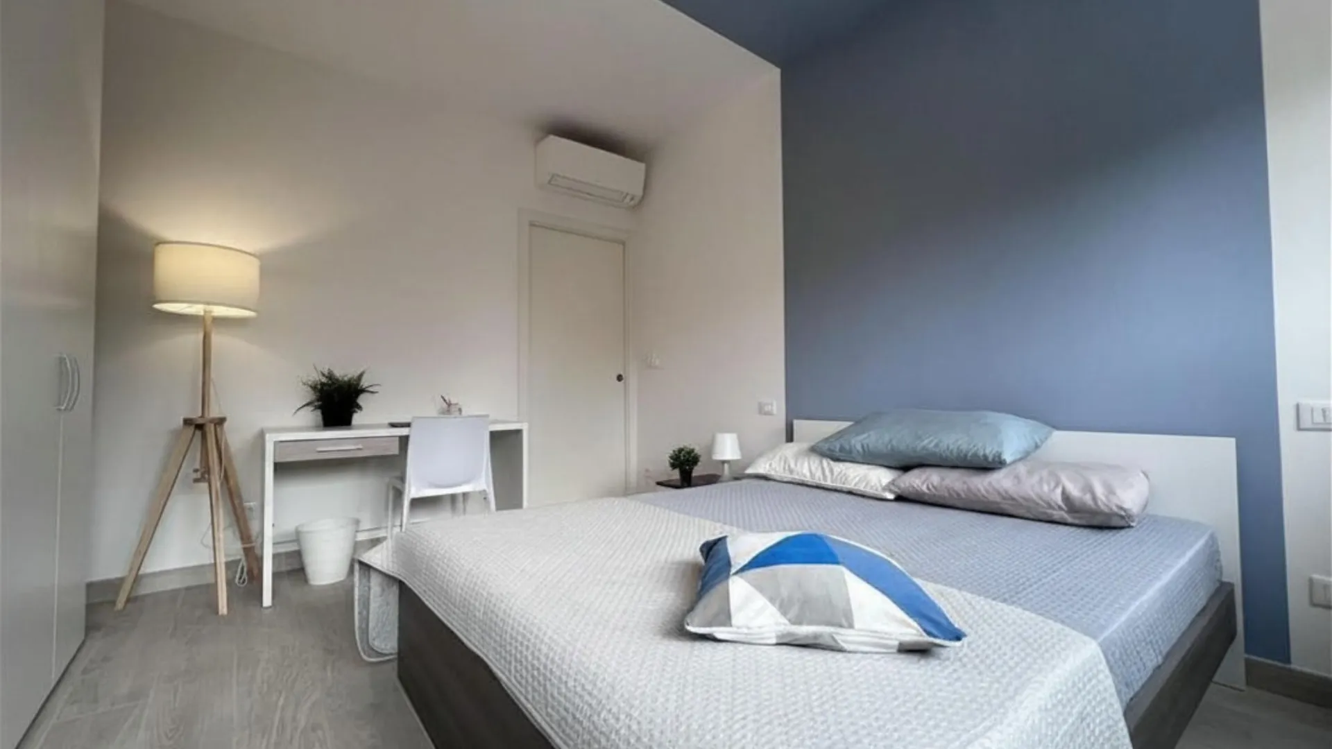 Room in Milan