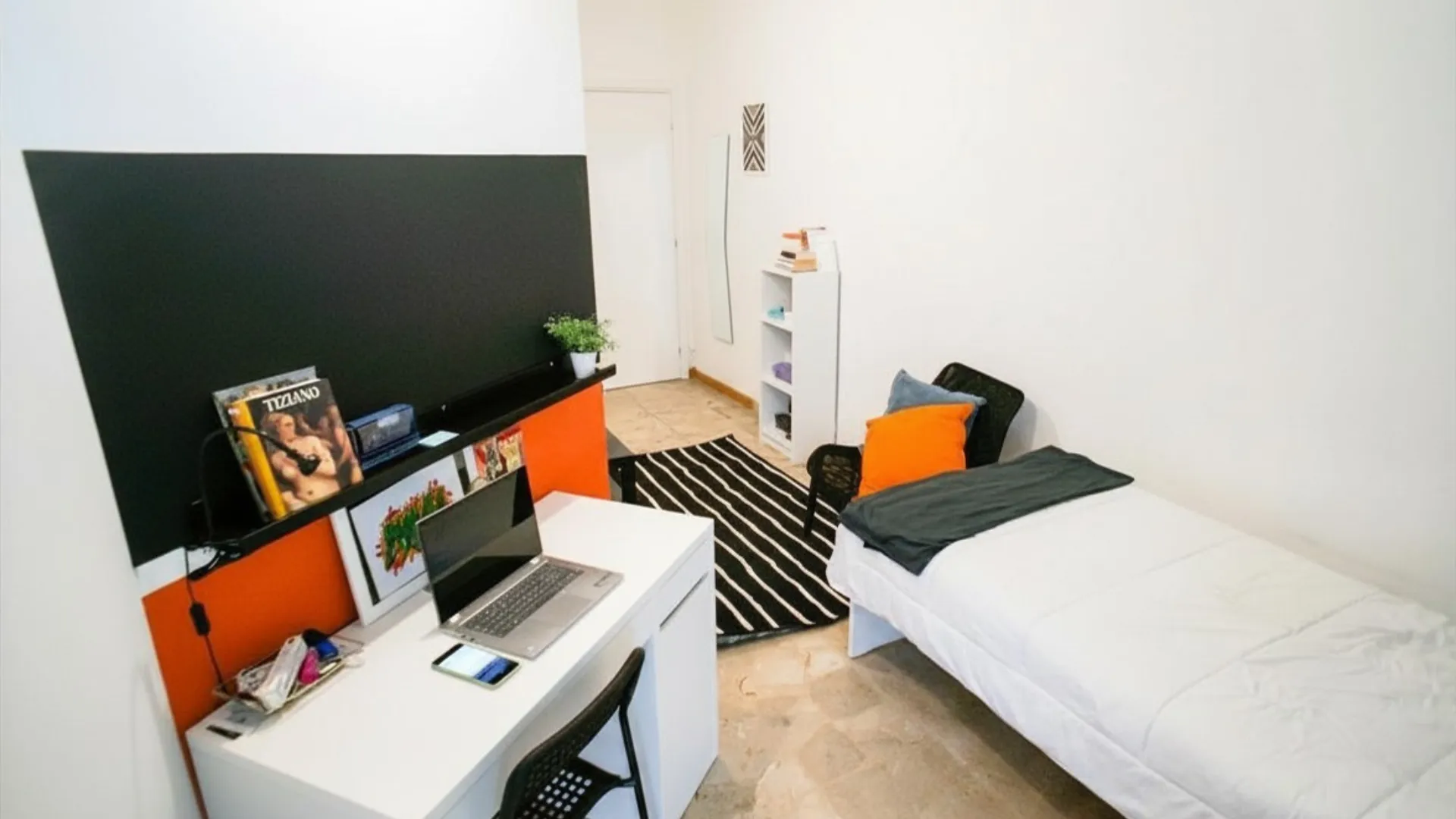 Room in Milan