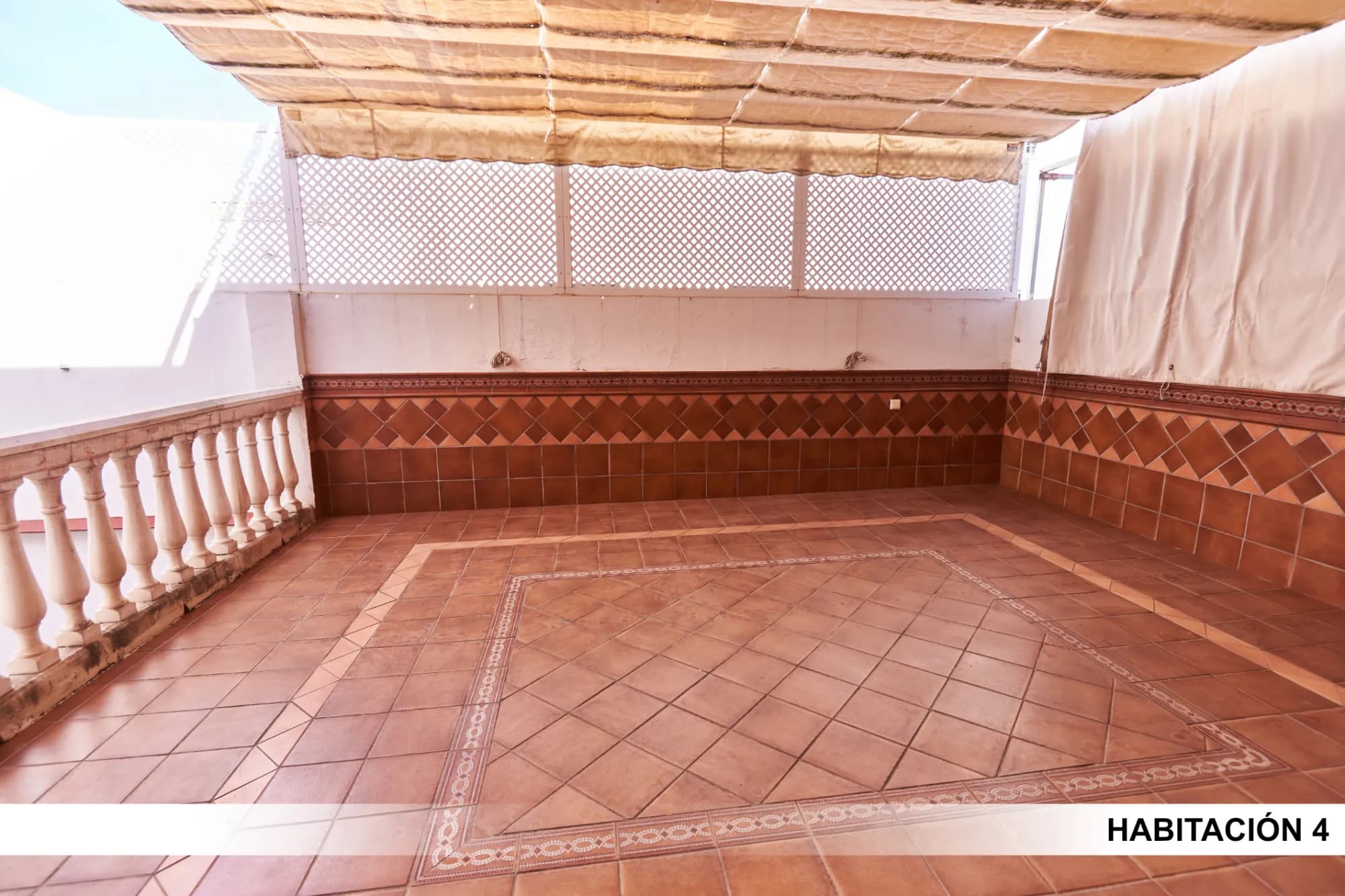 Private room in Seville photo 4