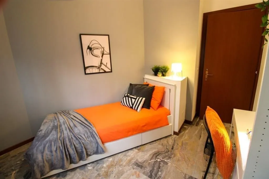 Private room in Bologna photo 2