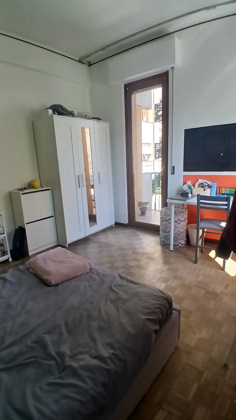 Room in Genoa